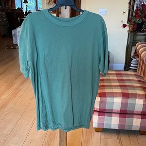Uniqlo Men's Green Short Sleeve Tee size Large